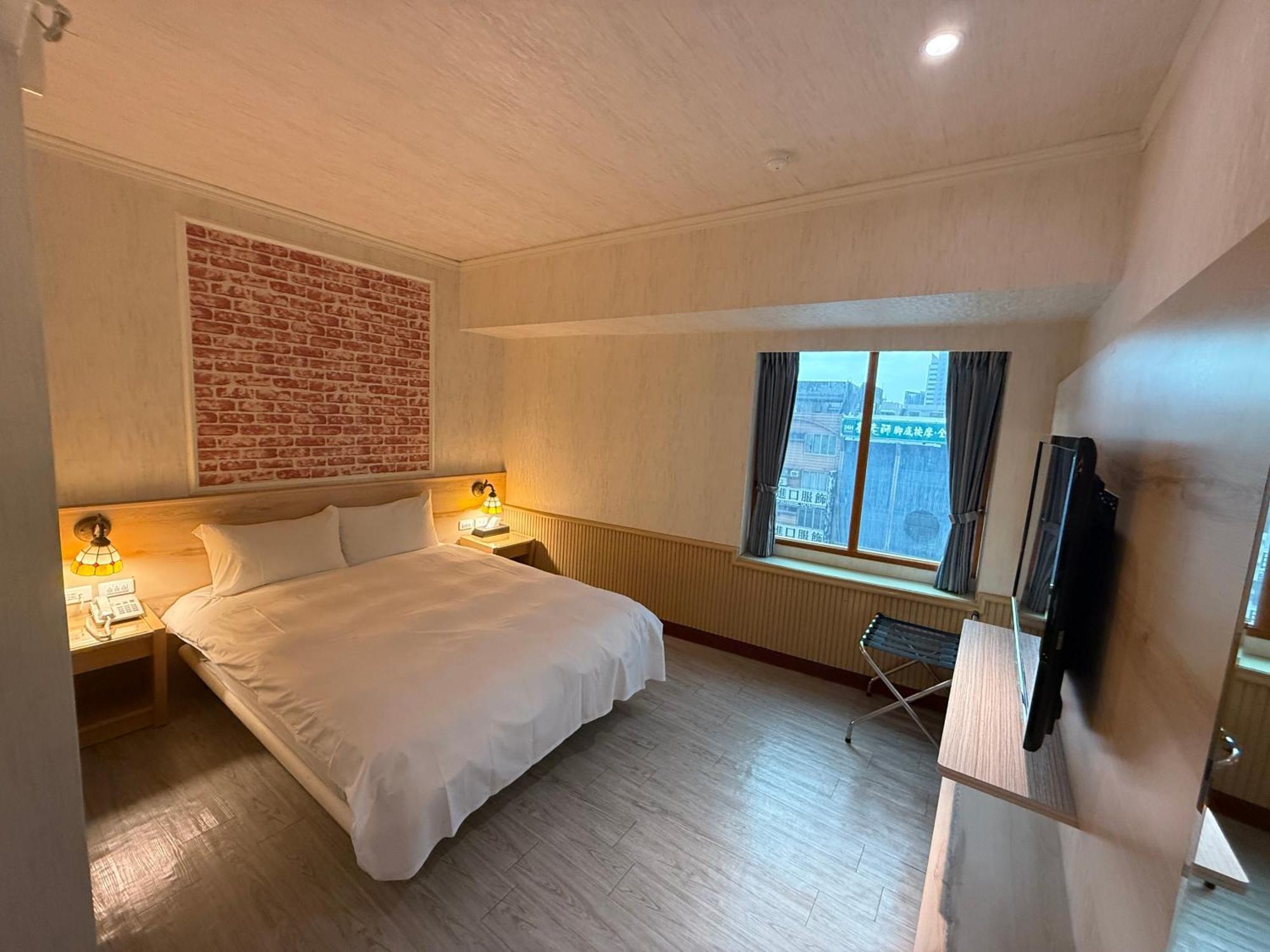 Sung Tai Hotel Гаосюн Екстер'єр фото