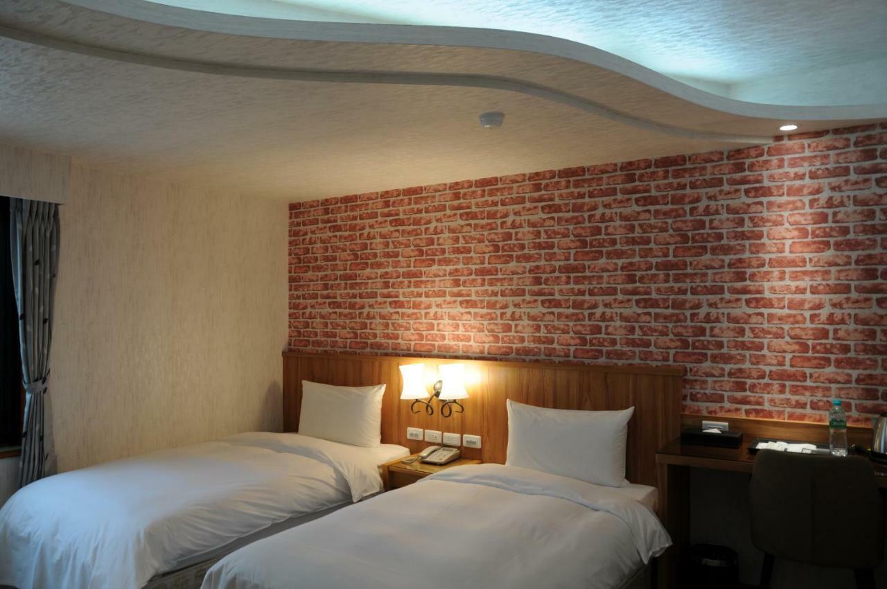 Sung Tai Hotel Гаосюн Екстер'єр фото